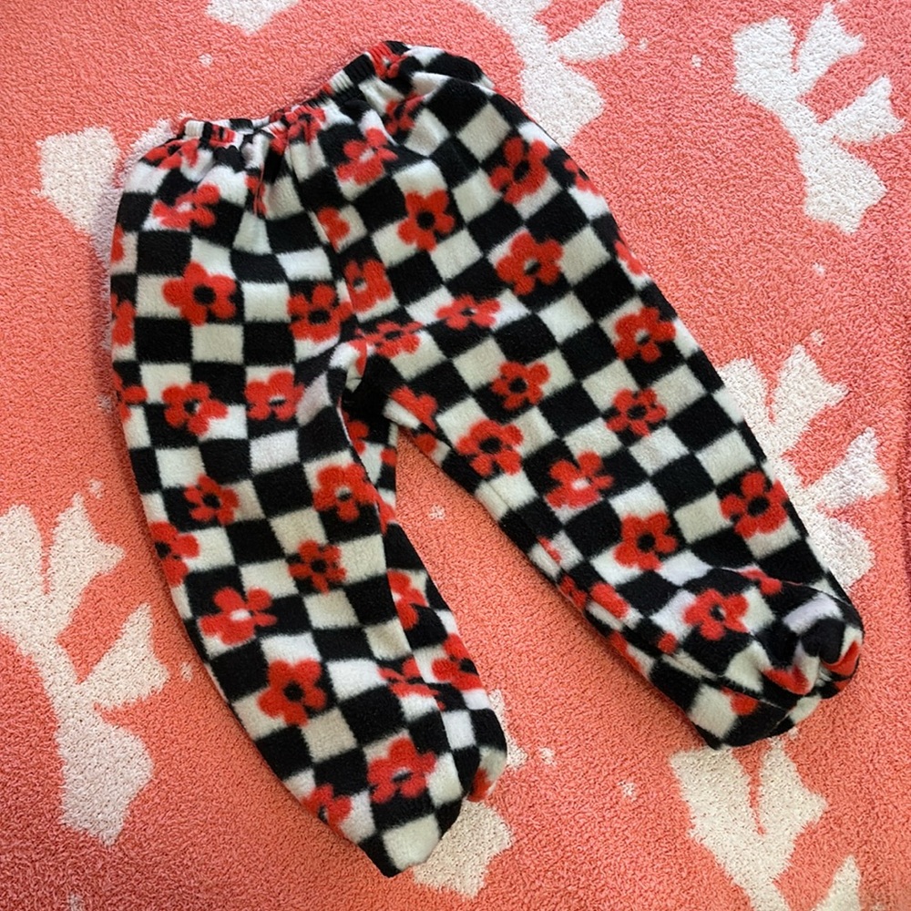 sherpa checkered bottoms